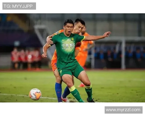 多哈萨德与德黑兰独的激烈对决引发球迷热议与期待