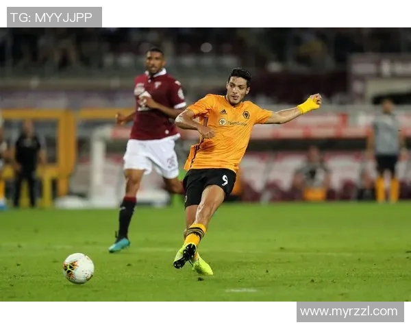 奎维利与图尔的精彩对决揭示法乙联赛的激烈竞争与球队实力较量